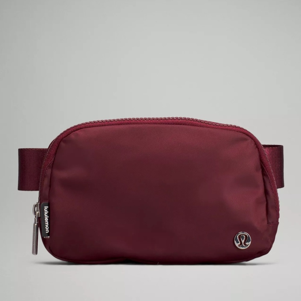 lululemon everywhere belt bag 🤍